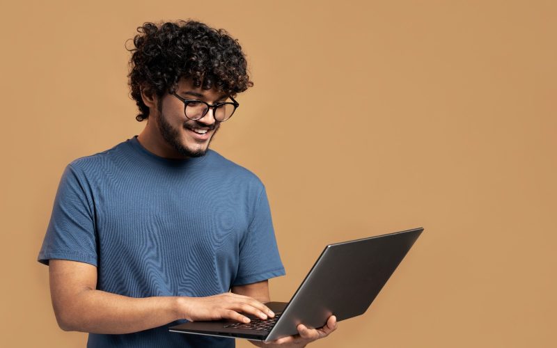 Prefeitura lança programa de capacitação para universitários talentosos