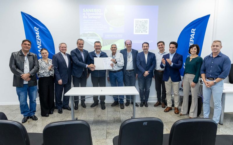 Sanepar lança iniciativa pioneira e anuncia edital para expansão da distribuição de lodo na agricultura