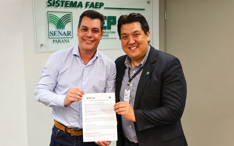 Renovação de parceria entre Sistema FAEP e CRMV-PR visa fortalecer Assistência Técnica e Gerencial no Paraná.