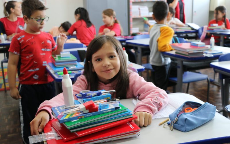 Castro ultrapassa a média nacional e alcança índice de 85% de crianças alfabetizadas no 2º ano.
