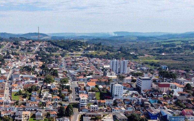 Céu parcialmente nublado e mínima possibilidade de chuva no feriado em Castro.