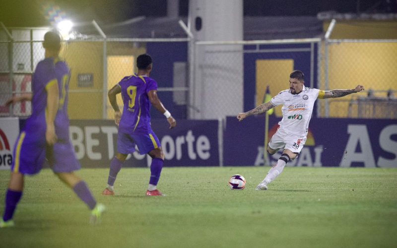 Operário supera Sampaio Corrêa-RJ em emocionante virada e se aproxima da semifinal da Copa Sul-Sudeste