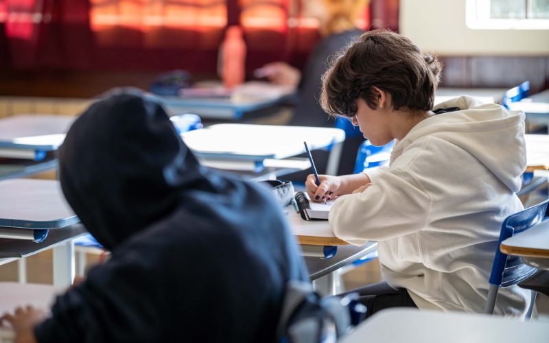 Última chance para pedir isenção da taxa de inscrição do Enem termina nesta quinta-feira