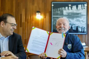 Lula aprova legislação que assegura a renovação automática da Carteira de Habilitação