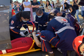Treinamento de emergência em Castro aprimora resposta a acidentes com várias vítimas