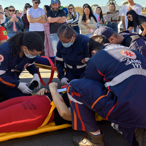Treinamento de emergência em Castro aprimora resposta a acidentes com várias vítimas