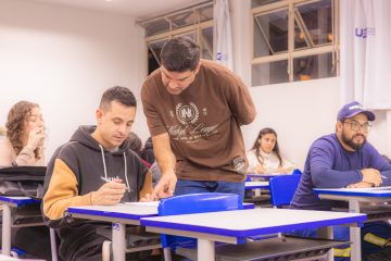 Estrangeiros de 14 países se unem para aprender português em iniciativa da UEPG