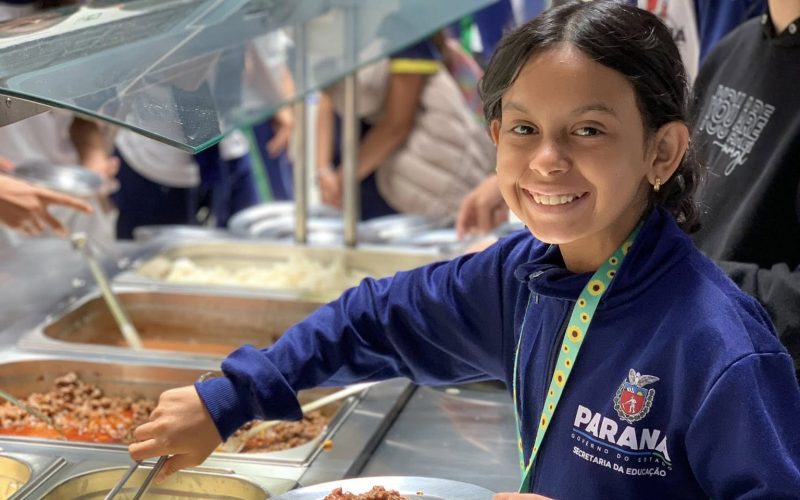 Paraná alcança novo recorde em investimentos para alimentos orgânicos nas escolas estaduais