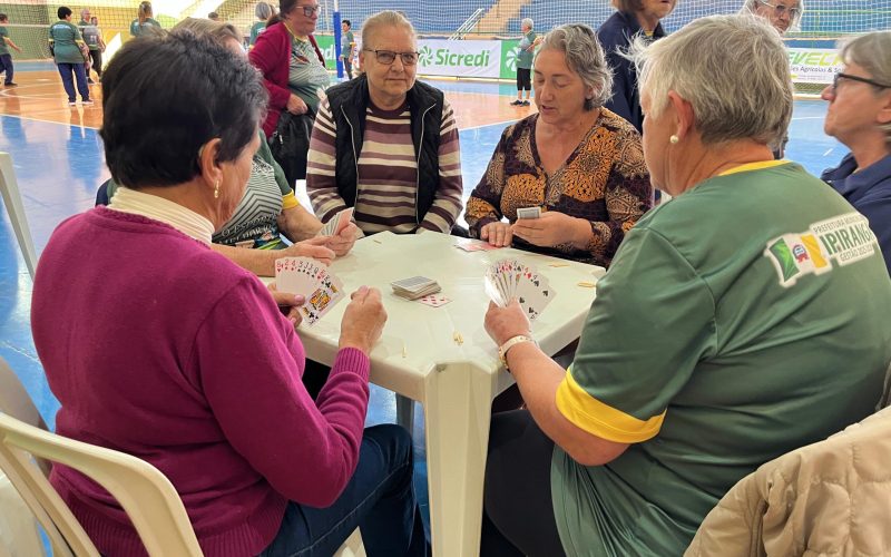 Castro marca história ao sediar pela primeira vez o Festival de Integração da Melhor Idade dos Campos Gerais