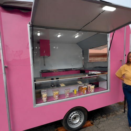 Microcrédito impulsiona empreendedora de Castro a realizar seu sonho com um negócio móvel