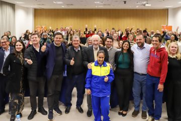 Piana reafirma dedicação do Estado à educação inclusiva em reunião com APAEs