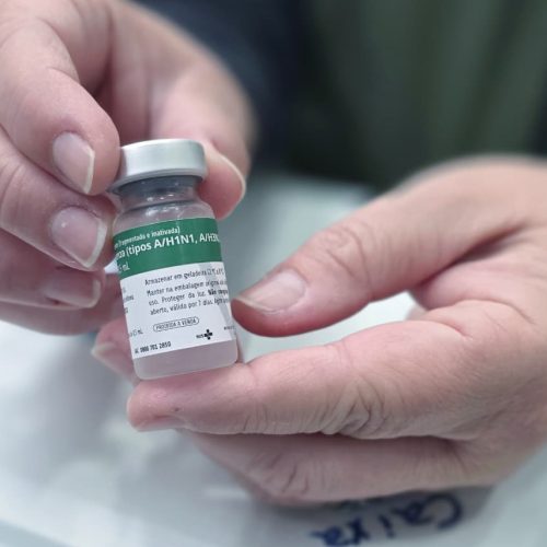 Vacinação é intensificada pela Saúde, apesar da queda nos casos de síndrome respiratória aguda grave