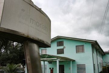 Castro exige a reativação urgente de leitos de UTI