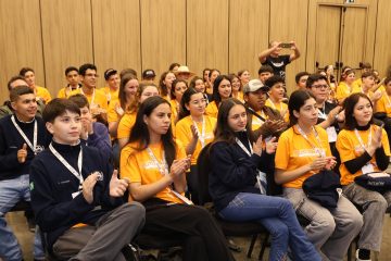 Estudantes de Guarapuava desenvolvem inovações para a administração financeira rural em evento de Ideathon