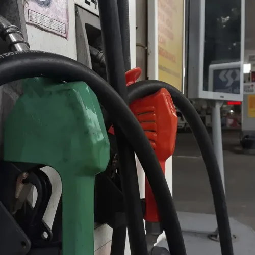 Refinaria brasileira de grande porte diminui valor da gasolina em 11,3%