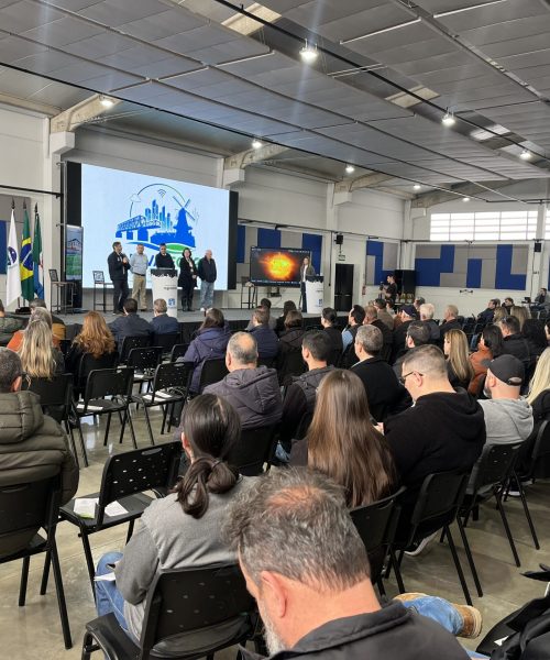 Castro apresenta novas soluções de inteligência artificial e realidade virtual durante o InovaTec42