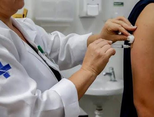 Castro promove mutirão de vacinação neste sábado na UBS Bom Jesus