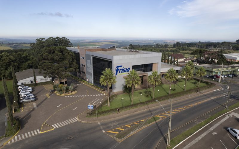 Frísia mantém rating A+.br da Moody’s e registra receita de R$ 5,9 bilhões