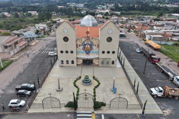 Matriz do Perpétuo Socorro em Castro reabre suas portas após um ano de reformas pós-tempestade